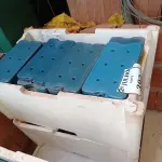LOTE 323 - 02 CAIXAS COM GELO REUTILIZÁVEL (NO ESTADO) ATENÇÃO! FAZER A VISITAÇÃO ANTES DE ARREMATAR, NÃO SABEMOS SE FUNCIONA. LEILÃO NÃO TEM GARANTIA E NEM DEVOLUÇÃO, SUJEITO A POSSÍVEIS AVARIAS VISÍVEIS/OCULTAS E/OU AUSÊNCIA DE COMPONENTES.