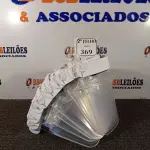 LOTE 369 - 10 MÁSCARAS DE PROTEÇÃO (NO ESTADO) ATENÇÃO! FAZER A VISITAÇÃO ANTES DE ARREMATAR, NÃO SABEMOS SE FUNCIONA. LEILÃO NÃO TEM GARANTIA E NEM DEVOLUÇÃO, SUJEITO A POSSÍVEIS AVARIAS VISÍVEIS/OCULTAS E/OU AUSÊNCIA DE COMPONENTES.