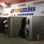 LOTE 227 - 01 SOM MARCAA SONY (NO ESTADO) ATENÇÃO! FAZER A VISITAÇÃO ANTES DE ARREMATAR, NÃO SABEMOS SE FUNCIONA. LEILÃO NÃO TEM GARANTIA E NEM DEVOLUÇÃO, SUJEITO A POSSÍVEIS AVARIAS VISÍVEIS/OCULTAS E/OU AUSÊNCIA DE COMPONENTES.