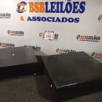 LOTE 332 - 02 CAIXA REGISTRADORAS. (NO ESTADO) ATENÇÃO! FAZER A VISITAÇÃO ANTES DE ARREMATAR, NÃO SABEMOS SE FUNCIONA. LEILÃO NÃO TEM GARANTIA E NEM DEVOLUÇÃO, SUJEITO A POSSÍVEIS AVARIAS VISÍVEIS/OCULTAS E/OU AUSÊNCIA DE COMPONENTES.