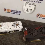 LOTE 315 - 02 PLACAS DE VÍDEO (NO ESTADO) ATENÇÃO! FAZER A VISITAÇÃO ANTES DE ARREMATAR, NÃO SABEMOS SE FUNCIONA. LEILÃO NÃO TEM GARANTIA E NEM DEVOLUÇÃO, SUJEITO A POSSÍVEIS AVARIAS VISÍVEIS/OCULTAS E/OU AUSÊNCIA DE COMPONENTES.