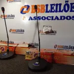 LOTE 171 - 02 MICROFONES DE MESA PROFISSIONAL MMF 302. (NO ESTADO) ATENÇÃO! FAZER A VISITAÇÃO ANTES DE ARREMATAR, NÃO SABEMOS SE FUNCIONA. LEILÃO NÃO TEM GARANTIA E NEM DEVOLUÇÃO, SUJEITO A POSSÍVEIS AVARIAS VISÍVEIS/OCULTAS E/OU AUSÊNCIA DE COMPONENTES.