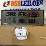 LOTE 124 - 01 AMPLIFICADOR MARCA GRADIENTE MODELO 160 COM CAIXA DE MADEIRA. (NO ESTADO) ATENÇÃO! FAZER A VISITAÇÃO ANTES DE ARREMATAR, NÃO SABEMOS SE FUNCIONA. LEILÃO NÃO TEM GARANTIA E NEM DEVOLUÇÃO, SUJEITO A POSSÍVEIS AVARIAS VISÍVEIS/OCULTAS E/OU AUSÊNCIA DE COMPONENTES.