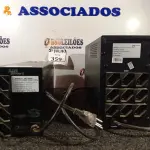 LOTE 359 - 02 NOBREAKS (NO ESTADO) ATENÇÃO! FAZER A VISITAÇÃO ANTES DE ARREMATAR, NÃO SABEMOS SE FUNCIONA. LEILÃO NÃO TEM GARANTIA E NEM DEVOLUÇÃO, SUJEITO A POSSÍVEIS AVARIAS VISÍVEIS/OCULTAS E/OU AUSÊNCIA DE COMPONENTES.