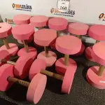 LOTE 168 - 13 HALTERES DE 2KG A 3KG NA COR ROSA. (NO ESTADO) ATENÇÃO! FAZER A VISITAÇÃO ANTES DE ARREMATAR, NÃO SABEMOS SE FUNCIONA. LEILÃO NÃO TEM GARANTIA E NEM DEVOLUÇÃO, SUJEITO A POSSÍVEIS AVARIAS VISÍVEIS/OCULTAS E/OU AUSÊNCIA DE COMPONENTES.