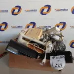 LOTE 227 - 01 LOTE COM LUMINÁRIAS DIVERSAS. (NO ESTADO) ATENÇÃO! FAZER A VISITAÇÃO ANTES DE ARREMATAR, NÃO SABEMOS SE FUNCIONA. LEILÃO NÃO TEM GARANTIA E NEM DEVOLUÇÃO, SUJEITO A POSSÍVEIS AVARIAS VISÍVEIS/OCULTAS E/OU AUSÊNCIA DE COMPONENTES.