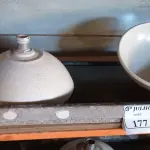 LOTE 177 - 02 CUBAS DE PIA PARA BANHEIRO COM 02 PEDRAS (NO ESTADO) ATENÇÃO! FAZER A VISITAÇÃO ANTES DE ARREMATAR, NÃO SABEMOS SE FUNCIONA. LEILÃO NÃO TEM GARANTIA E NEM DEVOLUÇÃO, SUJEITO A POSSÍVEIS AVARIAS VISÍVEIS/OCULTAS E/OU AUSÊNCIA DE COMPONENTES.