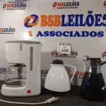 LOTE 188 - 01 CAFETEIRA MARCA FISCHER COOK LINE COM COPO E 02 GARRAFAS DE CAFÉ. (NO ESTADO) ATENÇÃO! FAZER A VISITAÇÃO ANTES DE ARREMATAR, NÃO SABEMOS SE FUNCIONA. LEILÃO NÃO TEM GARANTIA E NEM DEVOLUÇÃO, SUJEITO A POSSÍVEIS AVARIAS VISÍVEIS/OCULTAS E/OU AUSÊNCIA DE COMPONENTES.