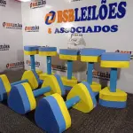 LOTE 166 - 04 PARES DE HALTERES DE 3KG A 5KG NA COR AZUL/ AMARELO. (NO ESTADO) ATENÇÃO! FAZER A VISITAÇÃO ANTES DE ARREMATAR, NÃO SABEMOS SE FUNCIONA. LEILÃO NÃO TEM GARANTIA E NEM DEVOLUÇÃO, SUJEITO A POSSÍVEIS AVARIAS VISÍVEIS/OCULTAS E/OU AUSÊNCIA DE COMPONENTES.