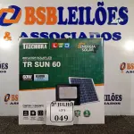 LOTE 049 - 01 REFLETOR LED SOLAR TR SUN 60W 6500K – TASHIBRA NOVO. (NO ESTADO)
