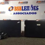 LOTE 263 - 02 NOTEBOOKS SENDO 01 NOTEBOOK COM FONTE 