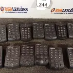 LOTE 244 - 01 LOTE COM HEADSETS MARCAS E MODELOS DIVERSOS. (NO ESTADO) ATENÇÃO! FAZER A VISITAÇÃO ANTES DE ARREMATAR, NÃO SABEMOS SE FUNCIONA. LEILÃO NÃO TEM GARANTIA E NEM DEVOLUÇÃO, SUJEITO A POSSÍVEIS AVARIAS VISÍVEIS/OCULTAS E/OU AUSÊNCIA DE COMPONENTES.