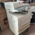 LOTE 443 - 01 IMPRESSORA XEROX PRO 423 (NO ESTADO) ATENÇÃO! FAZER A VISITAÇÃO ANTES DE ARREMATAR, NÃO SABEMOS SE FUNCIONA. LEILÃO NÃO TEM GARANTIA E NEM DEVOLUÇÃO, SUJEITO A POSSÍVEIS AVARIAS VISÍVEIS/OCULTAS E/OU AUSÊNCIA DE COMPONENTES.