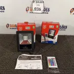 LOTE 036 - 02 REFLETORES DECORLED SUPERLED 220V 10W LUZ BRANCA  DECORLUX NOVO05 REFLETORES DECORLED SUPERLED 220V 10W LUZ BRANCA – DECORLUX NOVO. (NO ESTADO)