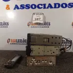 LOTE 187 - 03 APARELHOS DE SOM AUTOMOTIVO PARA RETIRADA DE PEÇAS. (NO ESTADO) ATENÇÃO! FAZER A VISITAÇÃO ANTES DE ARREMATAR, NÃO SABEMOS SE FUNCIONA. LEILÃO NÃO TEM GARANTIA E NEM DEVOLUÇÃO, SUJEITO A POSSÍVEIS AVARIAS VISÍVEIS/OCULTAS E/OU AUSÊNCIA DE COMPONENTES.