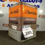 LOTE 289 - 01 LATA DE TINTA TEXTURATTO PREMIUM EFEITO RÚSTICO EXTERIOR/INTERIOR SUVINIL 25KG. (NO ESTADO) ATENÇÃO! FAZER A VISITAÇÃO ANTES DE ARREMATAR, NÃO SABEMOS SE FUNCIONA. LEILÃO NÃO TEM GARANTIA E NEM DEVOLUÇÃO, SUJEITO A POSSÍVEIS AVARIAS VISÍVEIS/OCULTAS E/OU AUSÊNCIA DE COMPONENTES.