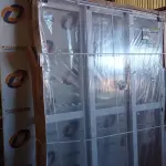 LOTE 089 - 6.189 - PORTA CORRER 3F APD BRANCA DIV CENTRAL 150X215 HAIALA NOVO. (NO ESTADO)