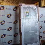 LOTE 099 - 5.021 - PORTA SOC APD BRANCA 085X215 DIR QUAD REQ12 - HAIALA NOVO. (NO ESTADO)