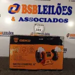 LOTE 184 - 01 MOTO ESMERIL 6’’ 220V MARCA DEKO NOVO. (NO ESTADO)