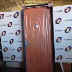 LOTE 096 - 4.551 - PORTA MOGNO 085X215 DIR REQ12 - HAIALA NOVO. (NO ESTADO)