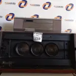 LOTE 210 - 01 COLOR VIDEO PROJETOR SYSTEM VÍDEOSCOPE KP-5040 COM CONTROLE. (NO ESTADO) ATENÇÃO! FAZER A VISITAÇÃO ANTES DE ARREMATAR, NÃO SABEMOS SE FUNCIONA. LEILÃO NÃO TEM GARANTIA E NEM DEVOLUÇÃO, SUJEITO A POSSÍVEIS AVARIAS VISÍVEIS/OCULTAS E/OU AUSÊNCIA DE COMPONENTES.