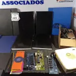 LOTE 289 - 01 LOTE COM ITENS PARA ESCRITÓRIO E 01 MASSAGEADOR. (NO ESTADO) ATENÇÃO! FAZER A VISITAÇÃO ANTES DE ARREMATAR, NÃO SABEMOS SE FUNCIONA. LEILÃO NÃO TEM GARANTIA E NEM DEVOLUÇÃO, SUJEITO A POSSÍVEIS AVARIAS VISÍVEIS/OCULTAS E/OU AUSÊNCIA DE COMPONENTES.