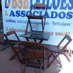 LOTE 290 - 01 MESA COM 04 CADEIRAS COM AVARIAS EM MADEIRA DOBRÁVEL. (NO ESTADO) ATENÇÃO! FAZER A VISITAÇÃO ANTES DE ARREMATAR, NÃO SABEMOS SE FUNCIONA. LEILÃO NÃO TEM GARANTIA E NEM DEVOLUÇÃO, SUJEITO A POSSÍVEIS AVARIAS VISÍVEIS/OCULTAS E/OU AUSÊNCIA DE COMPONENTES.