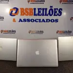 LOTE 001 - 03 MACBOOK SEM CARREGADOR. (NO ESTADO) ATENÇÃO! FAZER A VISITAÇÃO ANTES DE ARREMATAR, NÃO SABEMOS SE FUNCIONA. LEILÃO NÃO TEM GARANTIA E NEM DEVOLUÇÃO, SUJEITO A POSSÍVEIS AVARIAS VISÍVEIS/OCULTAS E/OU AUSÊNCIA DE COMPONENTES.
