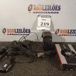 LOTE 219 - 05 APARELHOS CELULARES LG COM CARREGADOR E 01 PLACA DE VÍDEO HDMI. (NO ESTADO) ATENÇÃO! FAZER A VISITAÇÃO ANTES DE ARREMATAR, NÃO SABEMOS SE FUNCIONA. LEILÃO NÃO TEM GARANTIA E NEM DEVOLUÇÃO, SUJEITO A POSSÍVEIS AVARIAS VISÍVEIS/OCULTAS E/OU AUSÊNCIA DE COMPONENTES.