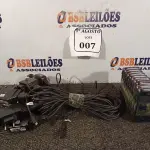 LOTE 007 - 10 APARELHOS CELULARES LG COM CARREGADOR. (NO ESTADO) ATENÇÃO! FAZER A VISITAÇÃO ANTES DE ARREMATAR, NÃO SABEMOS SE FUNCIONA. LEILÃO NÃO TEM GARANTIA E NEM DEVOLUÇÃO, SUJEITO A POSSÍVEIS AVARIAS VISÍVEIS/OCULTAS E/OU AUSÊNCIA DE COMPONENTES.