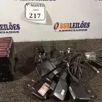 LOTE 217 - 10 APARELHOS CELULARES LG COM CARREGADOR. (NO ESTADO) ATENÇÃO! FAZER A VISITAÇÃO ANTES DE ARREMATAR, NÃO SABEMOS SE FUNCIONA. LEILÃO NÃO TEM GARANTIA E NEM DEVOLUÇÃO, SUJEITO A POSSÍVEIS AVARIAS VISÍVEIS/OCULTAS E/OU AUSÊNCIA DE COMPONENTES.