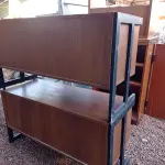LOTE 316 - 02 ARMÁRIOS BAIXOS PARA ESCRITORIO COM BASE DE FERRO COM PORTAS DE CORRER (NO ESTADO) ATENÇÃO! FAZER A VISITAÇÃO ANTES DE ARREMATAR, NÃO SABEMOS SE FUNCIONA. LEILÃO NÃO TEM GARANTIA E NEM DEVOLUÇÃO, SUJEITO A POSSÍVEIS AVARIAS VISÍVEIS/OCULTAS E/OU AUSÊNCIA DE COMPONENTES.