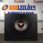 LOTE 017 - 01 CAIXA SUBWOOFER AMPLIFICADA 8’’ 95W RMS. (NO ESTADO) ATENÇÃO! FAZER A VISITAÇÃO ANTES DE ARREMATAR, NÃO SABEMOS SE FUNCIONA. LEILÃO NÃO TEM GARANTIA E NEM DEVOLUÇÃO, SUJEITO A POSSÍVEIS AVARIAS VISÍVEIS/OCULTAS E/OU AUSÊNCIA DE COMPONENTES.
