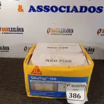 LOTE 386 - 01 CAIXA SIKA TOP 100 REVESTIMENTO IMPERMEABILIZANTE SEMI-FLEXIVEL 18KG. (NO ESTADO) ATENÇÃO! FAZER A VISITAÇÃO ANTES DE ARREMATAR, NÃO SABEMOS SE FUNCIONA. LEILÃO NÃO TEM GARANTIA E NEM DEVOLUÇÃO, SUJEITO A POSSÍVEIS AVARIAS VISÍVEIS/OCULTAS E/OU AUSÊNCIA DE COMPONENTES.