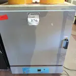 LOTE 376 - 01 ESTUFA DE SECAGEM 110/220 VOLTS. (NO ESTADO) ATENÇÃO! FAZER A VISITAÇÃO ANTES DE ARREMATAR, NÃO SABEMOS SE FUNCIONA. LEILÃO NÃO TEM GARANTIA E NEM DEVOLUÇÃO, SUJEITO A POSSÍVEIS AVARIAS VISÍVEIS/OCULTAS E/OU AUSÊNCIA DE COMPONENTES.