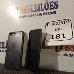 LOTE 181 - 01 IPHONE 8 PLUS COM AVARIAS . (NO ESTADO) ATENÇÃO! FAZER A VISITAÇÃO ANTES DE ARREMATAR, NÃO SABEMOS SE FUNCIONA. LEILÃO NÃO TEM GARANTIA E NEM DEVOLUÇÃO, SUJEITO A POSSÍVEIS AVARIAS VISÍVEIS/OCULTAS E/OU AUSÊNCIA DE COMPONENTES.