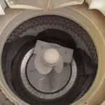 LOTE 460 - 01 MÁQUINA DE LAVAR ROUPAS BRASTEMP 6KG.  (NO ESTADO) ATENÇÃO! FAZER A VISITAÇÃO ANTES DE ARREMATAR, NÃO SABEMOS SE FUNCIONA. LEILÃO NÃO TEM GARANTIA E NEM DEVOLUÇÃO, SUJEITO A POSSÍVEIS AVARIAS VISÍVEIS/OCULTAS E/OU AUSÊNCIA DE COMPONENTES.