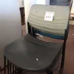 LOTE 443 - 08 CADEIRAS DE EMPILHAR. (NO ESTADO) ATENÇÃO! FAZER A VISITAÇÃO ANTES DE ARREMATAR, NÃO SABEMOS SE FUNCIONA. LEILÃO NÃO TEM GARANTIA E NEM DEVOLUÇÃO, SUJEITO A POSSÍVEIS AVARIAS VISÍVEIS/OCULTAS E/OU AUSÊNCIA DE COMPONENTES.