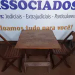 LOTE 400 - 01 MESA COM 04 CADEIRAS COM AVARIAS EM MADEIRA DOBRÁVEL. (NO ESTADO) ATENÇÃO! FAZER A VISITAÇÃO ANTES DE ARREMATAR, NÃO SABEMOS SE FUNCIONA. LEILÃO NÃO TEM GARANTIA E NEM DEVOLUÇÃO, SUJEITO A POSSÍVEIS AVARIAS VISÍVEIS/OCULTAS E/OU AUSÊNCIA DE COMPONENTES.