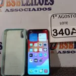 LOTE 340 - 01 IPHONE XS MAX 64GB SEM CARREGADOR COM AVARIAS. (NO ESTADO) ATENÇÃO! FAZER A VISITAÇÃO ANTES DE ARREMATAR, NÃO SABEMOS SE FUNCIONA. LEILÃO NÃO TEM GARANTIA E NEM DEVOLUÇÃO, SUJEITO A POSSÍVEIS AVARIAS VISÍVEIS/OCULTAS E/OU AUSÊNCIA DE COMPONENTES.