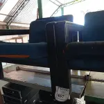 LOTE 467 - 02 POLTRONAS ESCRIBAS.  (NO ESTADO) ATENÇÃO! FAZER A VISITAÇÃO ANTES DE ARREMATAR, NÃO SABEMOS SE FUNCIONA. LEILÃO NÃO TEM GARANTIA E NEM DEVOLUÇÃO, SUJEITO A POSSÍVEIS AVARIAS VISÍVEIS/OCULTAS E/OU AUSÊNCIA DE COMPONENTES.