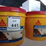 LOTE 445 - 02 BALDES DE SIKA MONOTOP-123 RODAPÉ IMPERMEABILIZANTE PARA TRATAMENTO DE UMIDADE ASCENDENTE 12KG. (NO ESTADO) ATENÇÃO! FAZER A VISITAÇÃO ANTES DE ARREMATAR, NÃO SABEMOS SE FUNCIONA. LEILÃO NÃO TEM GARANTIA E NEM DEVOLUÇÃO, SUJEITO A POSSÍVEIS AVARIAS VISÍVEIS/OCULTAS E/OU AUSÊNCIA DE COMPONENTES.