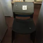 LOTE 443 - 08 CADEIRAS DE EMPILHAR. (NO ESTADO) ATENÇÃO! FAZER A VISITAÇÃO ANTES DE ARREMATAR, NÃO SABEMOS SE FUNCIONA. LEILÃO NÃO TEM GARANTIA E NEM DEVOLUÇÃO, SUJEITO A POSSÍVEIS AVARIAS VISÍVEIS/OCULTAS E/OU AUSÊNCIA DE COMPONENTES.