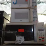 LOTE 494 - 03 MICRO- ONDAS DIVERSOS SEM PRATO. .  (NO ESTADO) ATENÇÃO! FAZER A VISITAÇÃO ANTES DE ARREMATAR, NÃO SABEMOS SE FUNCIONA. LEILÃO NÃO TEM GARANTIA E NEM DEVOLUÇÃO, SUJEITO A POSSÍVEIS AVARIAS VISÍVEIS/OCULTAS E/OU AUSÊNCIA DE COMPONENTES.