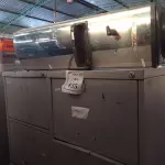 LOTE 435 - 02 ARQUIVOS DE AÇO COM 04 GAVETAS E 01 BEBEDOURO COM AVARIAS. (NO ESTADO) ATENÇÃO! FAZER A VISITAÇÃO ANTES DE ARREMATAR, NÃO SABEMOS SE FUNCIONA. LEILÃO NÃO TEM GARANTIA E NEM DEVOLUÇÃO, SUJEITO A POSSÍVEIS AVARIAS VISÍVEIS/OCULTAS E/OU AUSÊNCIA DE COMPONENTES.