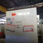 LOTE 459 - 01 FREEZER VERTICAL PROSDÓCIMO.  (NO ESTADO) ATENÇÃO! FAZER A VISITAÇÃO ANTES DE ARREMATAR, NÃO SABEMOS SE FUNCIONA. LEILÃO NÃO TEM GARANTIA E NEM DEVOLUÇÃO, SUJEITO A POSSÍVEIS AVARIAS VISÍVEIS/OCULTAS E/OU AUSÊNCIA DE COMPONENTES.