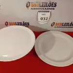LOTE 032 - 01 BAILARINA PARA BOLO E 01 PRATO EM PORCELANA. (NO ESTADO EM QUE SE ENCONTRA) ATENÇÃO! FAZER A VISITAÇÃO ANTES DE ARREMATAR, NÃO SABEMOS SE FUNCIONA. LEILÃO NÃO TEM GARANTIA E NEM DEVOLUÇÃO, SUJEITO A POSSÍVEIS AVARIAS VISÍVEIS/OCULTAS E/OU AUSÊNCIA DE COMPONENTES.  