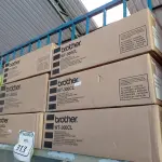 LOTE 313 - 06 CAIXAS PARA RESIDUOS -WT 300 BROTHER ORIGINAL. (NO ESTADO) ATENÇÃO! FAZER A VISITAÇÃO ANTES DE ARREMATAR, NÃO SABEMOS SE FUNCIONA. LEILÃO NÃO TEM GARANTIA E NEM DEVOLUÇÃO, SUJEITO A POSSÍVEIS AVARIAS VISÍVEIS/OCULTAS E/OU AUSÊNCIA DE COMPONENTES.