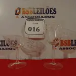 LOTE 016 - 06 TAÇAS EM CRISTAL PÉ ALTO PARA LICOR E 05 TAÇAS EM CRISTAL PÉ MÉDIO PARA LICOR. (NO ESTADO EM QUE SE ENCONTRA) ATENÇÃO! FAZER A VISITAÇÃO ANTES DE ARREMATAR, NÃO SABEMOS SE FUNCIONA. LEILÃO NÃO TEM GARANTIA E NEM DEVOLUÇÃO, SUJEITO A POSSÍVEIS AVARIAS VISÍVEIS/OCULTAS E/OU AUSÊNCIA DE COMPONENTES.  