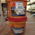 LOTE 421 - 02 BALDES DE SIKA MONOTOP-123 RODAPÉ IMPERMEABILIZANTE PARA TRATAMENTO DE UMIDADE ASCENDENTE 12KG. (NO ESTADO) ATENÇÃO! FAZER A VISITAÇÃO ANTES DE ARREMATAR, NÃO SABEMOS SE FUNCIONA. LEILÃO NÃO TEM GARANTIA E NEM DEVOLUÇÃO, SUJEITO A POSSÍVEIS AVARIAS VISÍVEIS/OCULTAS E/OU AUSÊNCIA DE COMPONENTES.